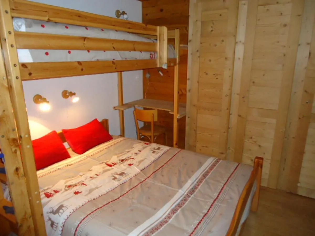 Appartement 2 Chambres Pres Des Pistes Avec Terrasse Et Garage A La Clusaz - Fr-1-459-51 Apartment